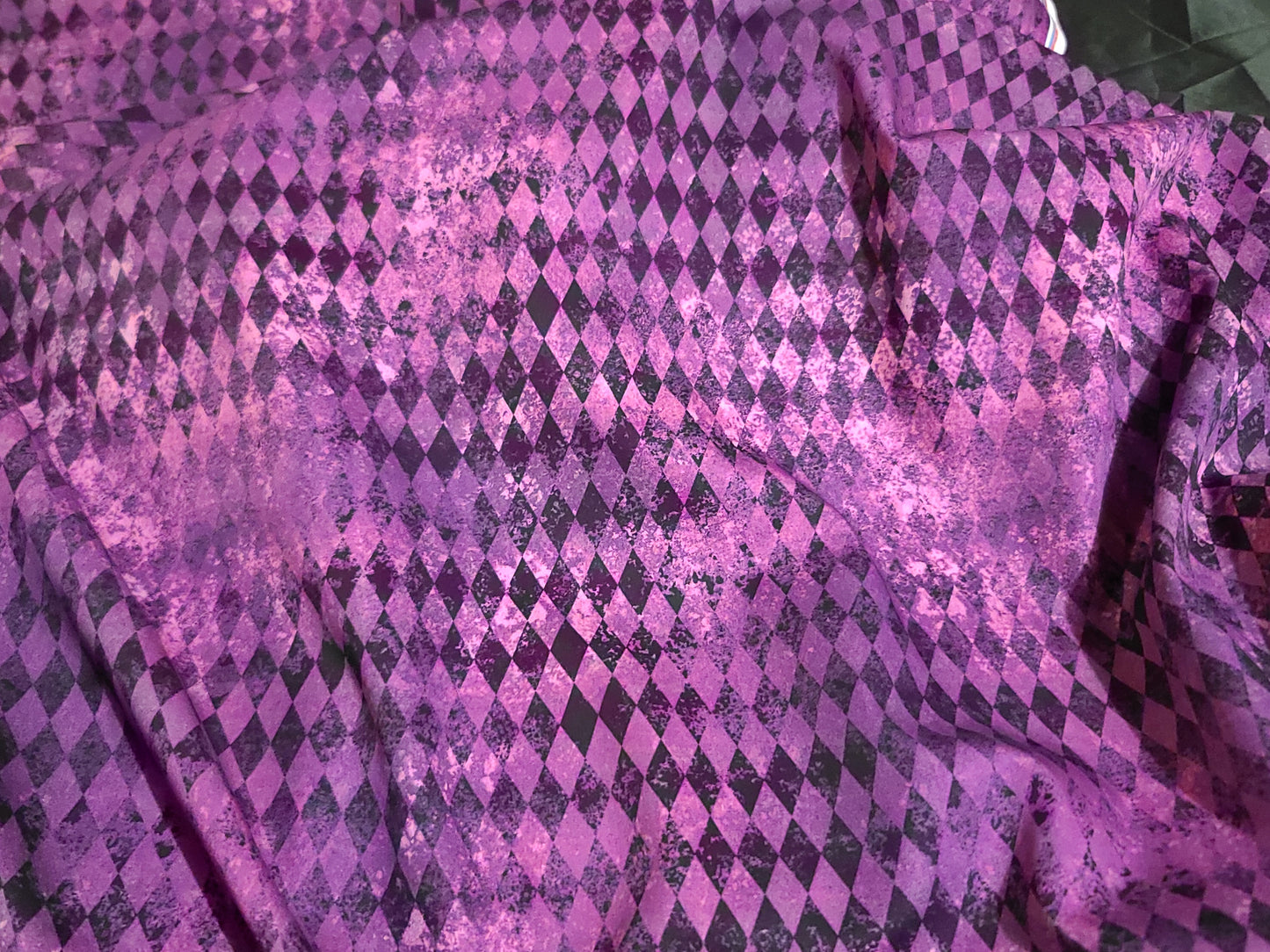Distressed Harlequin Purple / Dark Fuschia Woven