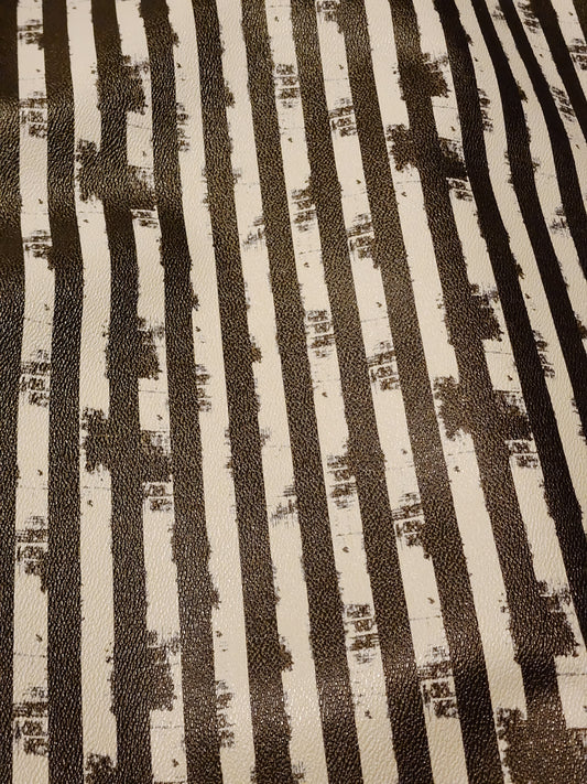 Grunge 1/2 inch Stripes Vinyl Grayscale