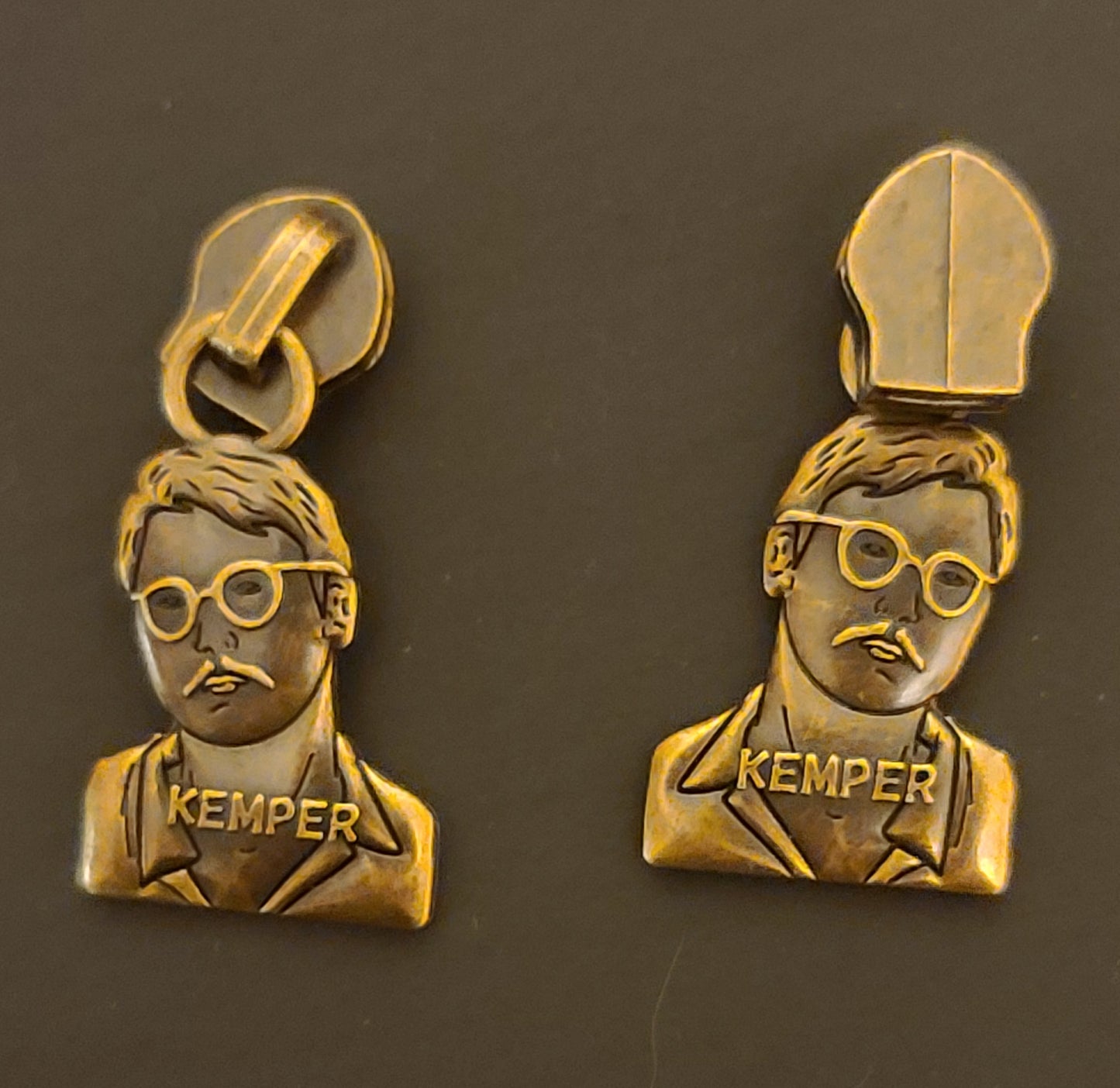 Ed Kemper Zipper Pull